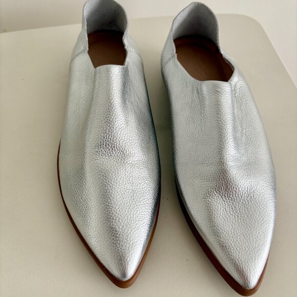 Vision Quest Babos Leather Shoes | Silver | Size 9.5 | Like New 👟✨ - Picture 3 of 5